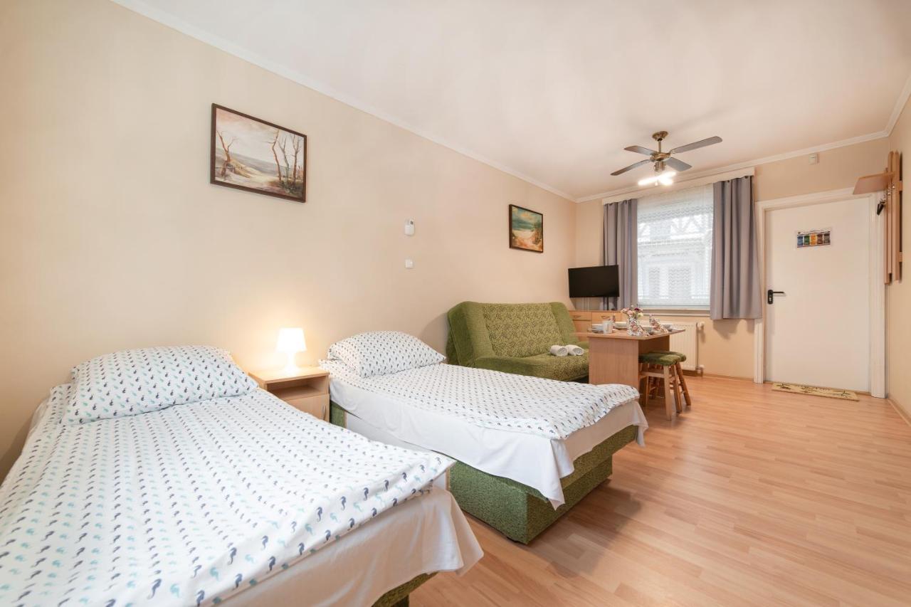 Pokoje Goscinne Konik Morski Dębki Extérieur photo