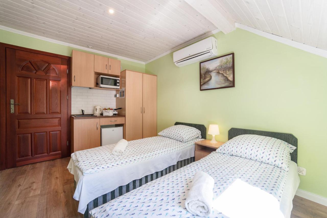 Pokoje Goscinne Konik Morski Dębki Extérieur photo